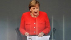 С Меркел начело Европа се изправя пред криза на много фронтове