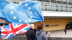 Брюксел и Лондон остават на косъм от сключването на сделка за Brexit