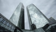 Фед ще разгледа офертата на Deutsche Bank за лоша банка