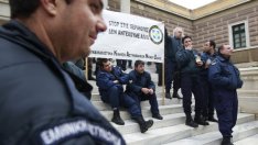 Гръцкият парламент прие съкращаване на бюджетните разходи с 3,2 млрд. евро