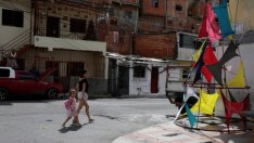 Венецуела повиши минималната работна заплата за пети път в рамките на година