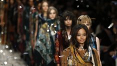 Burberry представя новата си колекция в Snapchat