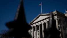 Властите в САЩ предприеха спешни мерки след краха на Silicon Valley Bank