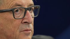 Юнкер: Еврото ще колабира, ако Европа затегне границите