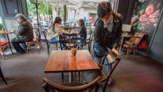 Бизнесът: Ограниченията няма да са мотив хората да се ваксинират