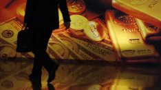 Цената на златото падна до четириседмично дъно