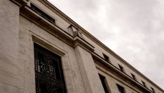 Фед ще променя по-плавно политиката си, отколкото при предишната криза