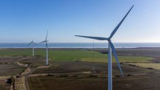 Отново рекордна година за зелената енергия във Великобритания