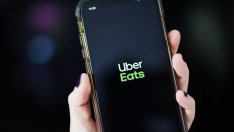 Uber продаде индийското си звено за доставки на храна