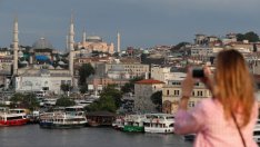 Обезценяването на лирата роди 18 000 нови милионери в Турция