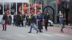 Социолог: Фокусът на безпокойството се измества от здравето към икономиката