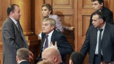 Парламентът гласува окончателно приходите и разходите на Бюджет 2012 г. 