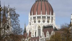 Унгарската полиция разследва централната банка в Будапеща