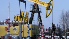 Брентът загуби през януари 3,7 на сто от цената си