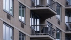 Фед търси магическото число за охлаждане на нажежения жилищен пазар в САЩ