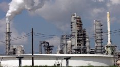 Chevron и Exxon Mobil обмислят да се включат в наддаването за Endeavor Energy