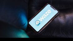 Google съкращава служители в приложението Waze