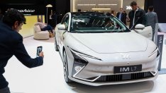 SAIC съкращава работници в съвместните си предприятия с General Motors и Volkswagen 