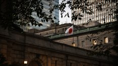 ЯЦБ: Все повече фирми планират да повишат заплатите