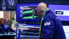S&P 500 почти не трепна под натиска на акциите на софтуерните компании