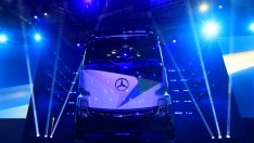 Преразглеждането на климатичните цели в САЩ удря европейските производители на камиони