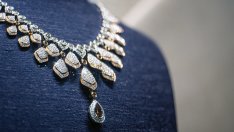 De Beers намали значително цените на диамантите си за стеснения си кръг от купувачи
