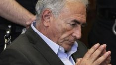 Обвинението срещу Строс-Кан се пропуква