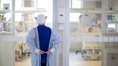 Реорганизират големите областни болници за пациенти с COVID-19