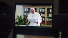 Папа Франциск също бе ваксиниран срещу коронавирус