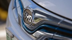 Китай не може да ограничи електромобилните субсидии, които и без това не плаща