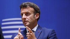 Мнозинството на Еманюел Макрон в парламента е под въпрос