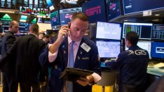 Охлаждането на страстите около GameStop помага на Dow да стартира силно*