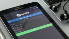 Spotify с поредно ключово технологично придобиване