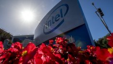 Intel увеличи приходите си, но разкри за проблеми при новите чипове 