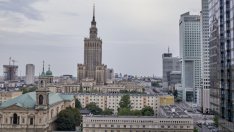 Много компании в ЦИЕ обмислят хибриден модел на работа в офиса и от разстояние