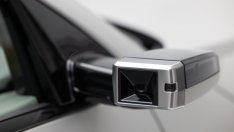 Apple повежда атаката за разрушаването на автомобилната пирамида на доставките