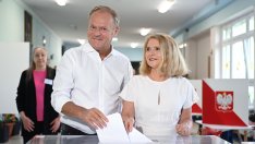 Доналд Туск поиска вот на доверие след изборите в Полша