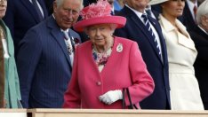 Адютант в Бъкингамския дворец е тестван с положителна проба за коронавирус