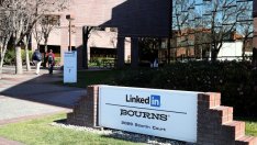 LinkedIn потъна с 41%*