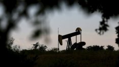 Петролът поскъпва, но без потенциал за съществено седмично изменение