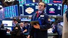 Разочароващият доклад за работните места помрачи настроенията на Wall Street