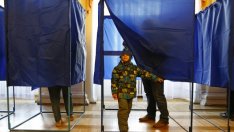 Украйна гласува днес за нов парламент