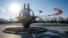 На европейските членове на НАТО може да се наложи да увеличат разходите си за отбрана