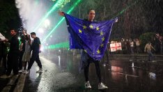 Управляващите в Грузия няма да се откажат от закона за чуждестранните агенти