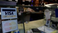 Visa и Mastercard ще намалят разходите за плащания с карти в Европа