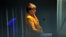 Меркел отново сменя посоката със заплаха за федерален контрол на ограниченията