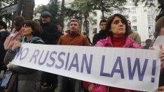Грузинците въстанаха срещу „руския“ Закон за чуждестранните агенти 