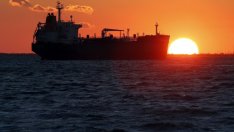 Сривът на цените на петрола - загуба за едни, печалба за други