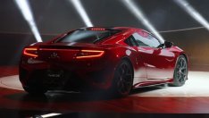Първият нов NSX се продаде за 1,2 млн. долара