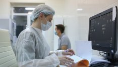 Здравното министерство: COVID зоните намалиха натиска върху болниците